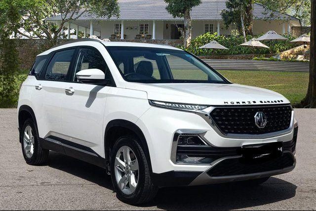 Second-hand 2022 MG Hector Shine CVT for sale in New Delhi