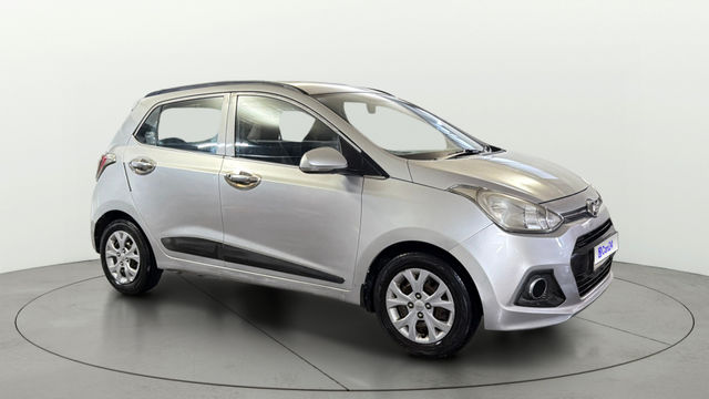 Hyundai Grand i10 Sportz Second-hand 2016 Hyundai Grand i10 Sportz for sale in Greater Noida
