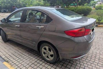 Used i VTEC CVT VX