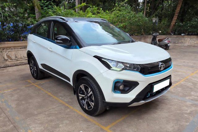 Second-hand 2022 Tata Nexon EV XZ Plus LUX for sale in Mumbai