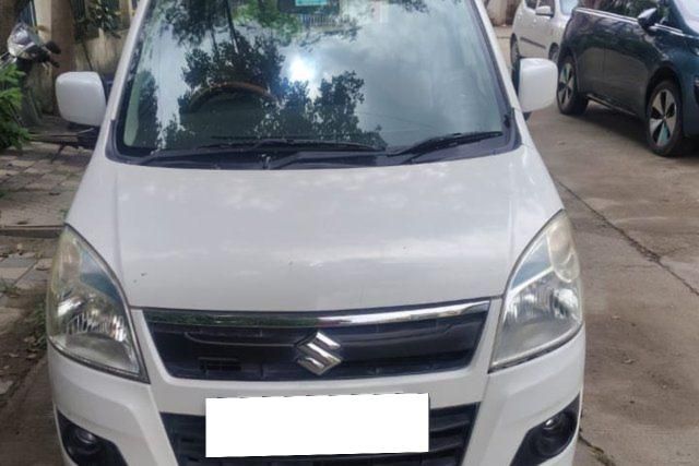 Second-hand 2019 Maruti Suzuki Wagon R AMT VXI for sale in Indore
