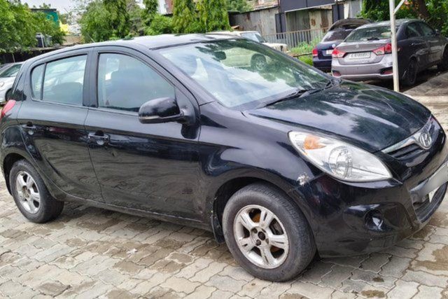 Second-hand 2011 Hyundai i20 1.2 Sportz for sale in Ahmedabad
