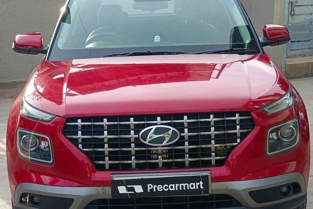 Second-hand 2019 Hyundai Venue SX Plus Turbo DCT BSIV for sale in Bangalore