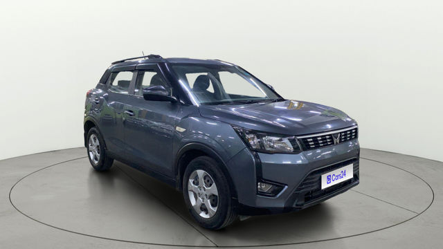 Mahindra XUV300 W6 Second-hand 2023 Mahindra XUV300 W6 for sale in Chandigarh
