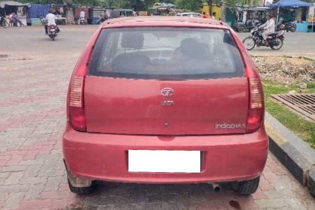 Tata Indica V2 LX Second-hand 2011 Tata Indica V2 LX for sale in Tikamgarh