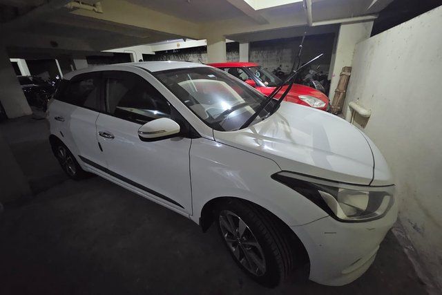 Hyundai i20 Sportz Option 1.2 Second-hand 2015 Hyundai i20 Sportz Option 1.2 for sale in Bangalore