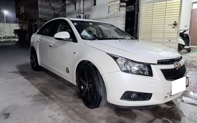 Chevrolet Cruze LTZ Second-hand 2011 Chevrolet Cruze LTZ for sale in Ludhiana