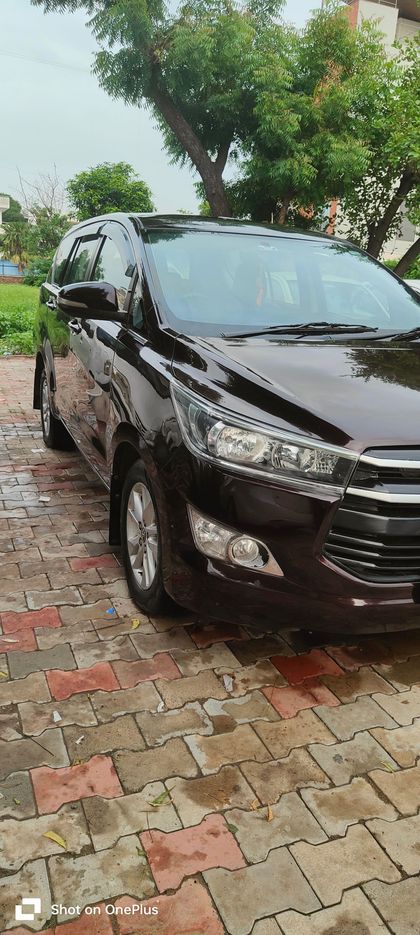 2017 Toyota Innova Crysta 2.4 जी MT बीएस4