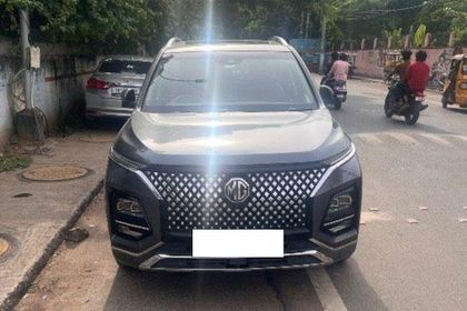 2023 MG Hector Plus 1.5 टर्बो Savvy Pro CVT 7 Str बीएस6
