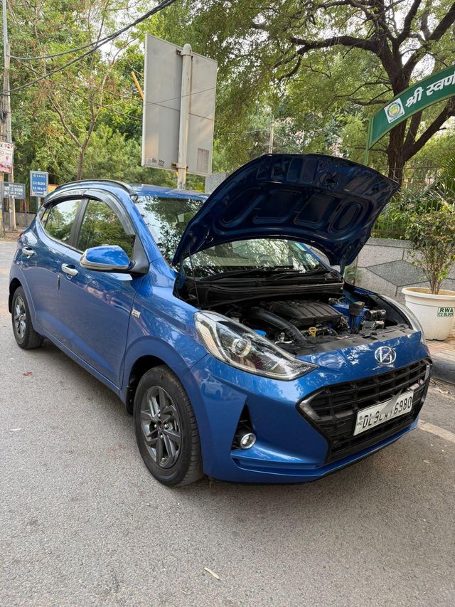 Second-hand 2020 Hyundai Grand i10 Nios AMT Sportz for sale in New Delhi