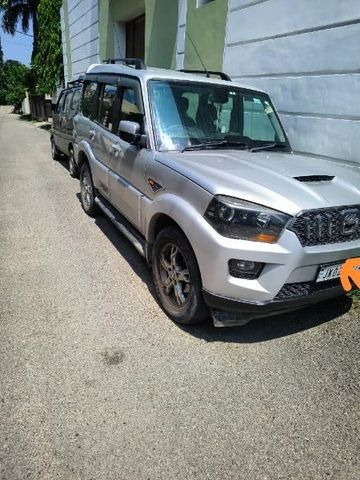 Used S10 7 Seater 2WD