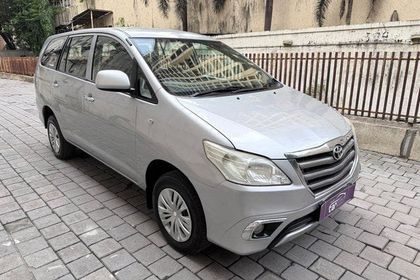 Used 2.5 G (Diesel) 7 Seater BS IV