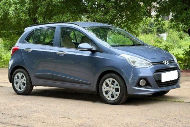 Hyundai Grand i10 Sportz Second-hand 2015 Hyundai Grand i10 Sportz for sale in Indore