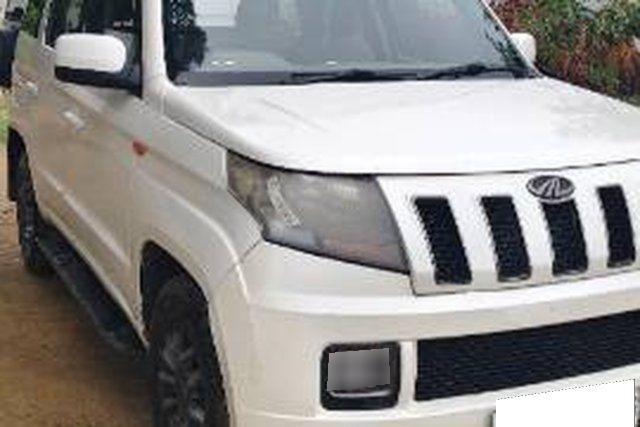 Mahindra TUV 300 T10 Second-hand 2018 Mahindra TUV 300 T10 for sale in Banaskantha