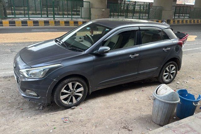 Second-hand 2014 Hyundai i20 Asta 1.2 for sale in New Delhi