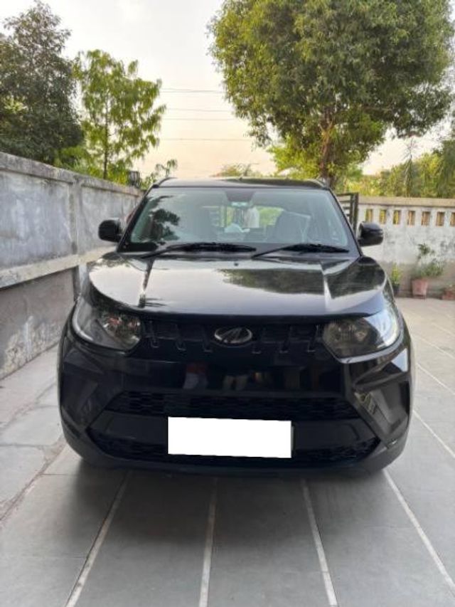 Mahindra KUV 100 NXT G80 K2 Second-hand 2018 Mahindra KUV 100 NXT G80 K2 for sale in Ahmedabad