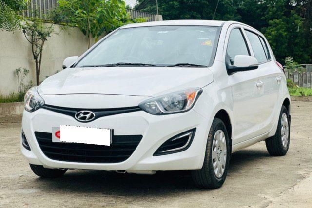 Second-hand 2012 Hyundai i20 1.2 Magna Opt for sale in Ahmedabad