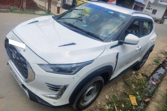 Second-hand 2022 Nissan Magnite XE BSVI for sale in Varanasi