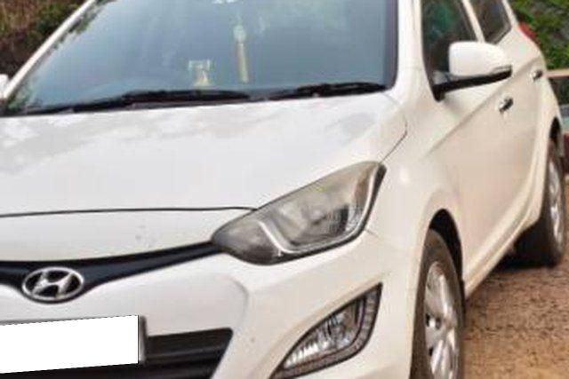 Second-hand 2013 Hyundai i20 Asta 1.4 CRDi for sale in Chiplun