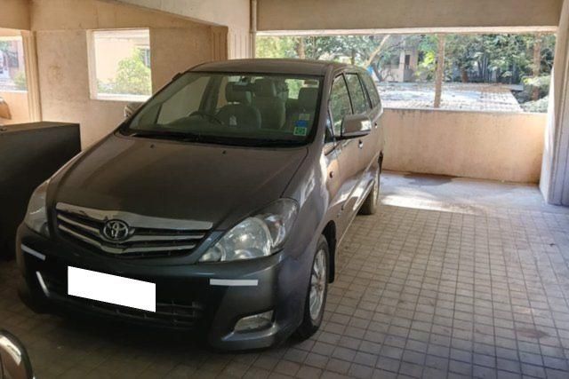 Toyota Innova 2.5 V Diesel 7-seater Second-hand 2009 Toyota Innova 2.5 V Diesel 7-seater for sale in Pune