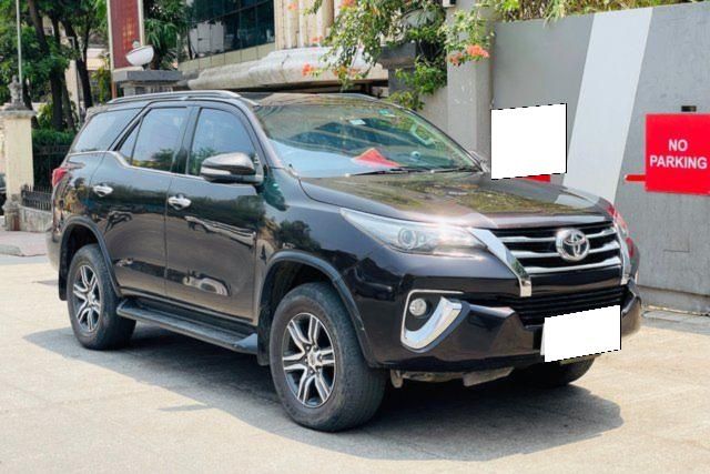 Second-hand 2017 Toyota Fortuner 2.8 2WD AT BSIV for sale in Mumbai