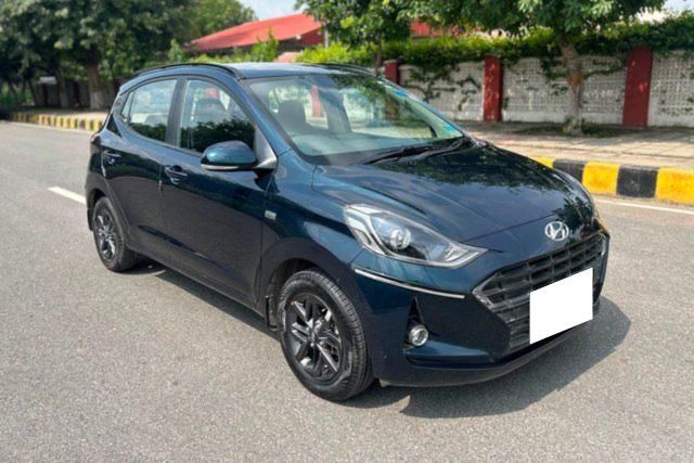 Second-hand 2021 Hyundai Grand i10 Nios AMT Sportz for sale in New Delhi