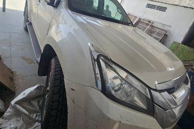 Second-hand 2017 Isuzu MU-X 4X2 for sale in Dausa