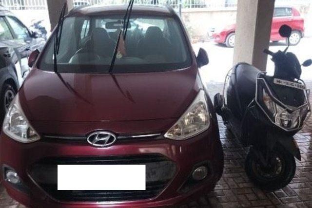 Hyundai Grand i10 Sportz Second-hand 2015 Hyundai Grand i10 Sportz for sale in Pune