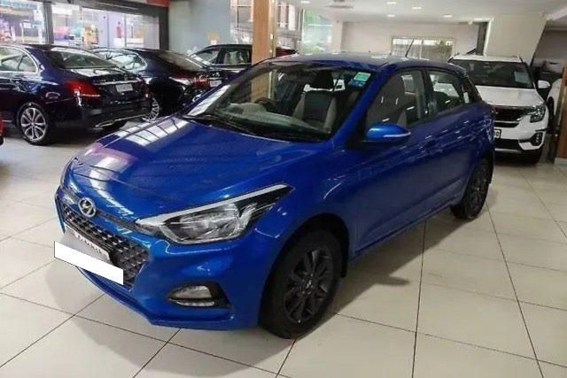 Second-hand 2019 Hyundai i20 Petrol CVT Asta for sale in Bangalore