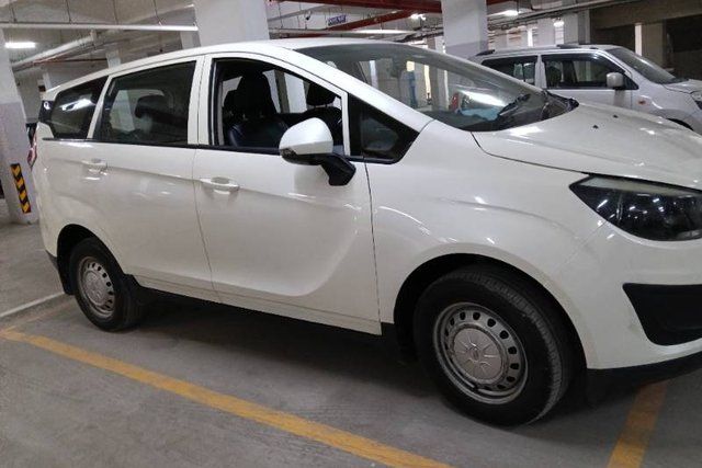 Mahindra Marazzo M2 8Str BSIV Second-hand 2019 Mahindra Marazzo M2 8Str BSIV for sale in Ahmedabad