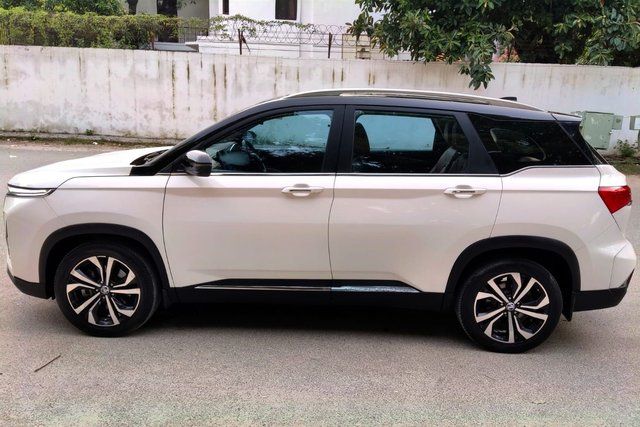 MG Hector Plus 1.5 Turbo Savvy Pro CVT BSVI Second-hand 2023 MG Hector Plus 1.5 Turbo Savvy Pro CVT BSVI for sale in New Delhi
