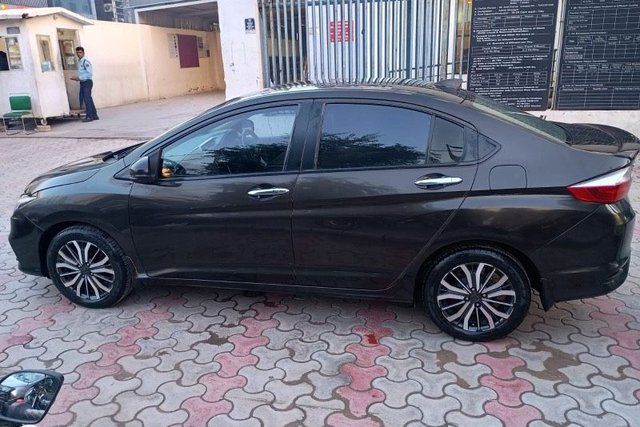 Second-hand 2017 Honda City i-VTEC CVT ZX for sale in New Delhi