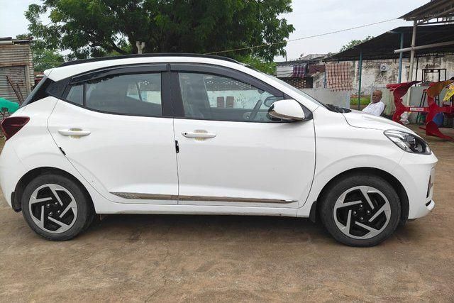 Hyundai Grand i10 Nios Sportz Duo CNG Second-hand 2024 Hyundai Grand i10 Nios Sportz Duo CNG for sale in Ahmedabad