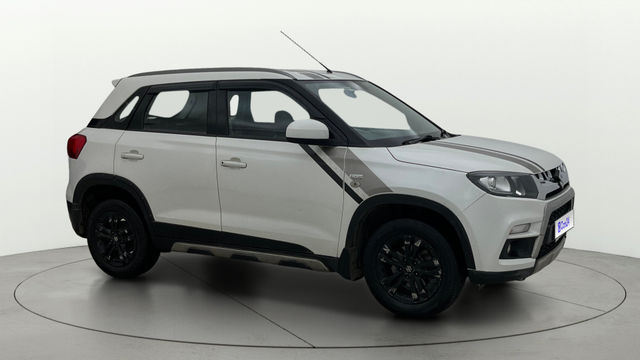Second-hand 2019 Maruti Suzuki Vitara Brezza ZDi AMT for sale in Bangalore