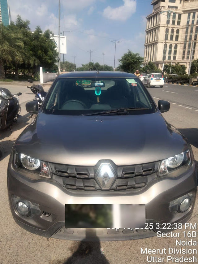 Renault KWID RXT Second-hand 2016 Renault KWID RXT for sale in Noida