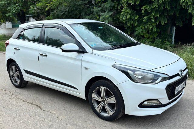 Second-hand 2014 Hyundai i20 Magna 1.4 CRDi for sale in Chandigarh