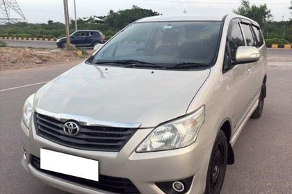2012 Toyota Innova 2.5 G1 BSIV