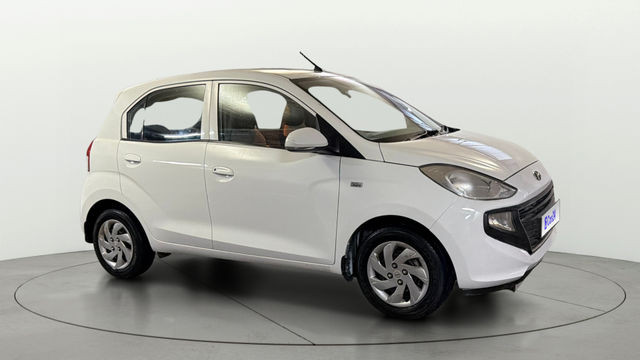 Second-hand 2018 Hyundai Santro Sportz AMT BSIV for sale in New Delhi