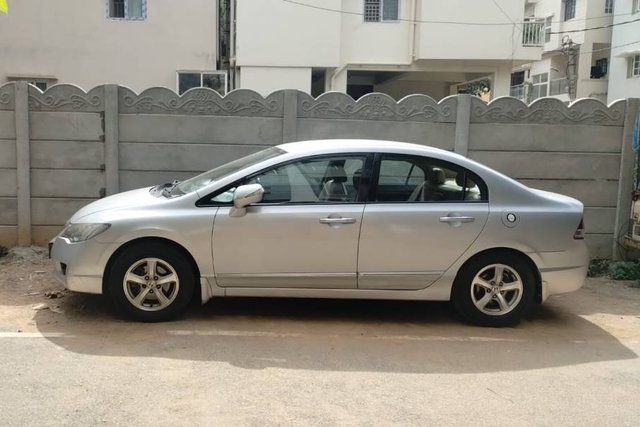 Honda Civic 1.8 V MT Second-hand 2011 Honda Civic 1.8 V MT for sale in Bangalore