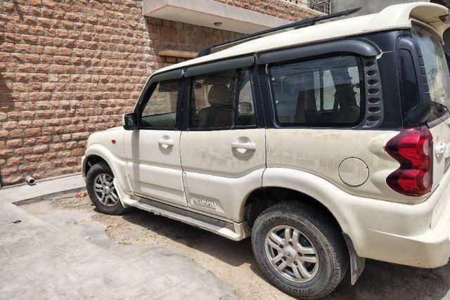 Mahindra Scorpio VLX 2WD AIRBAG BSIII Second-hand 2012 Mahindra Scorpio VLX 2WD AIRBAG BSIII for sale in Nagaur