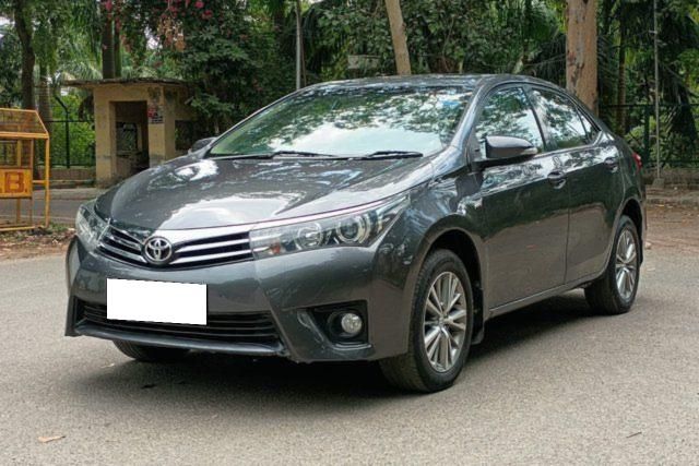 Second-hand 2016 Toyota Corolla Altis VL AT for sale in New Delhi