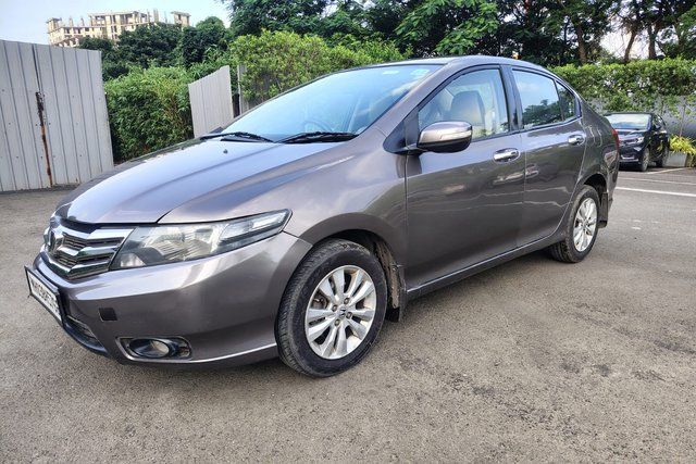 Second-hand 2013 Honda City V MT for sale in Thane