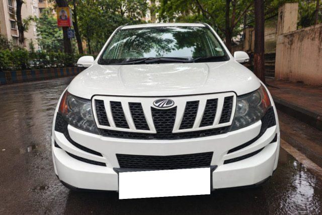Mahindra XUV500 W8 FWD Second-hand 2013 Mahindra XUV500 W8 FWD for sale in Mumbai