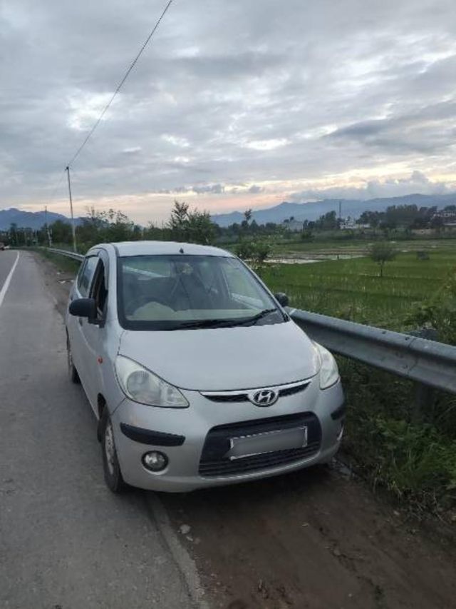 Hyundai i10 Era 1.1 Second-hand 2008 Hyundai i10 Era 1.1 for sale in Mandi