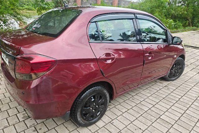 Second-hand 2013 Honda Amaze Anniversary Edition for sale in Daman