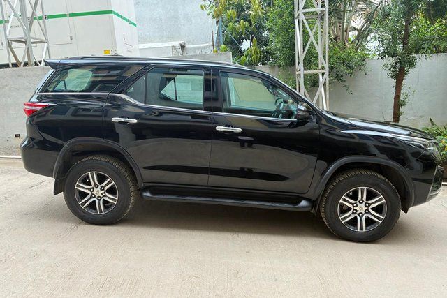 Second-hand 2023 Toyota Fortuner 4X2 Diesel AT for sale in Bangalore