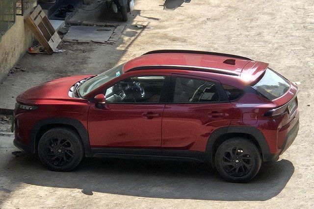 Second-hand 2024 Maruti Suzuki FRONX Delta Plus AMT for sale in New Delhi