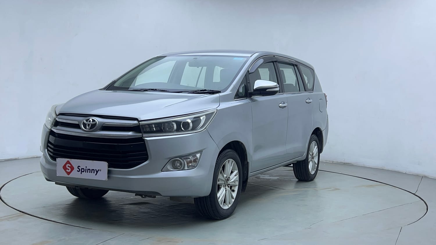 used-2017-toyota-innova-crysta-2694-cc-petrol-automatic-car-in-mumbai