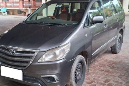 Used 2.5 E Diesel MS 8-seater
