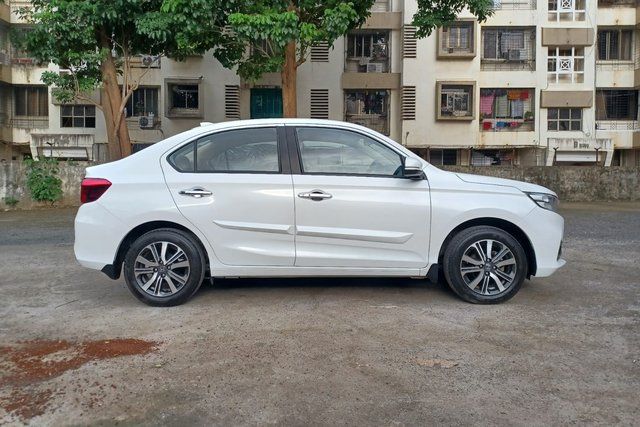 Honda Amaze 2nd Gen VX CVT Second-hand 2023 Honda Amaze 2nd Gen VX CVT for sale in Mumbai